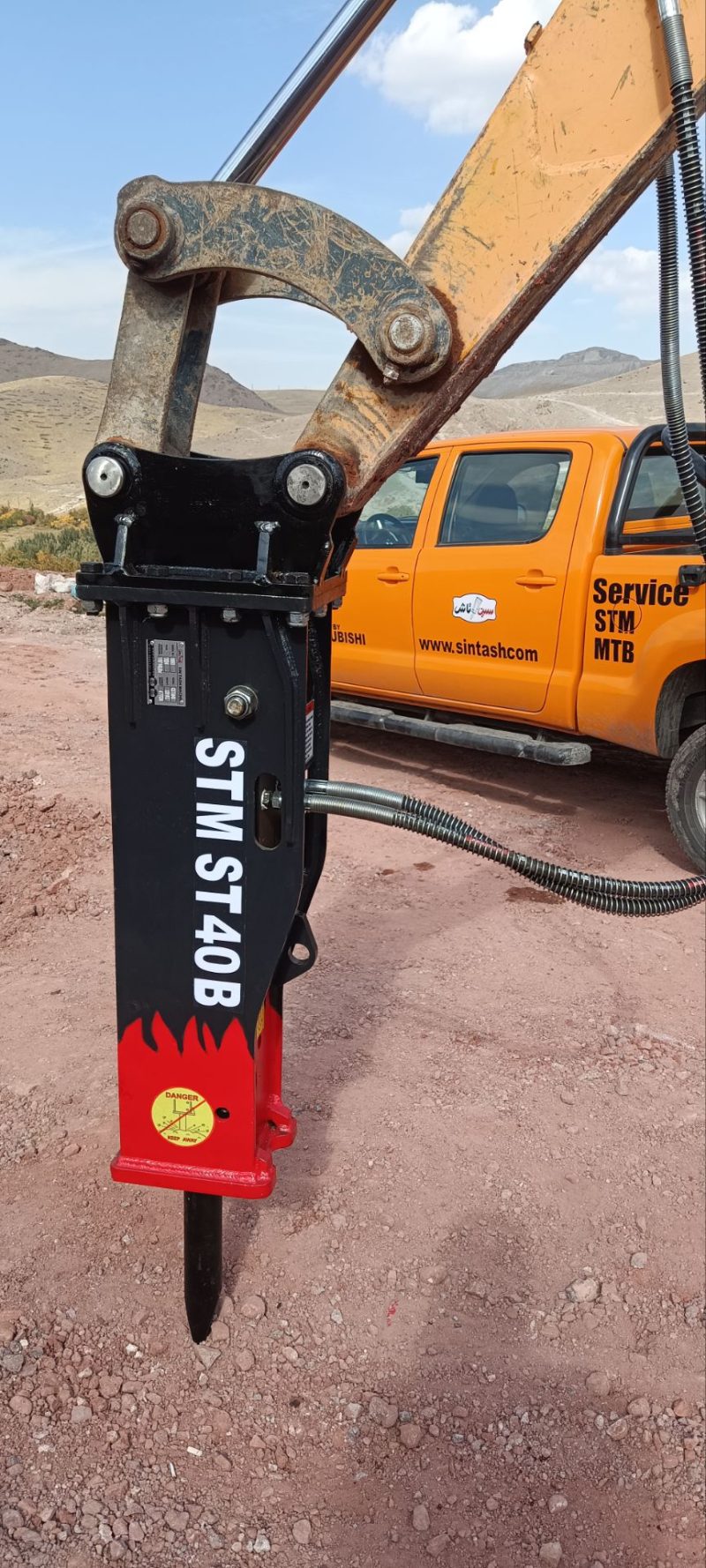 چکش هیدرولیک سنگین مدل STM ST40 برای پروژه های تخریب و معدن